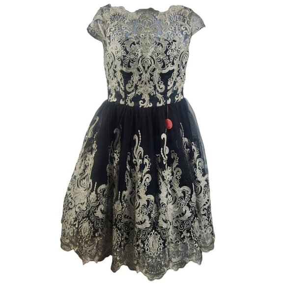Chi Chi London Clara Dress Embroidered Lace Overlay Cap Sleeve Black Gold US 8 - Picture 1 of 12
